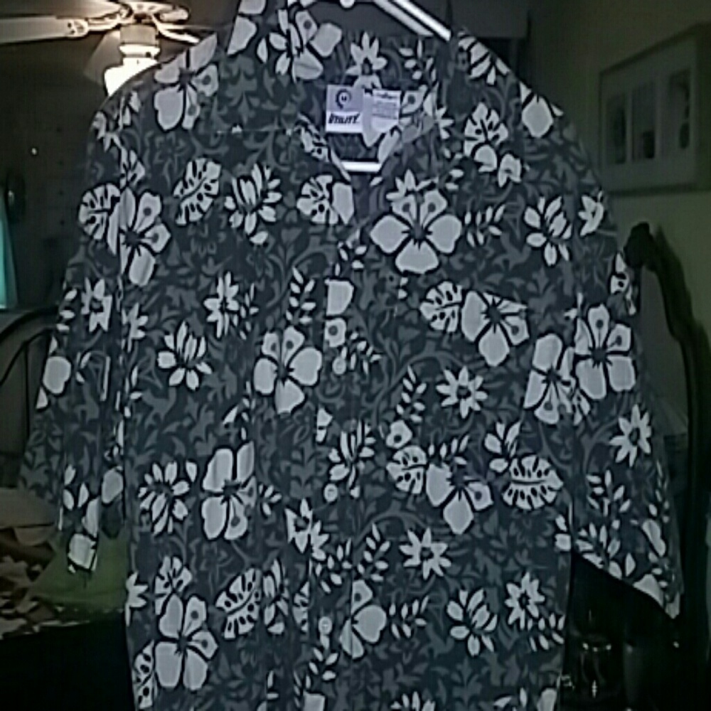 Young gentkemens Hawaiian shirt